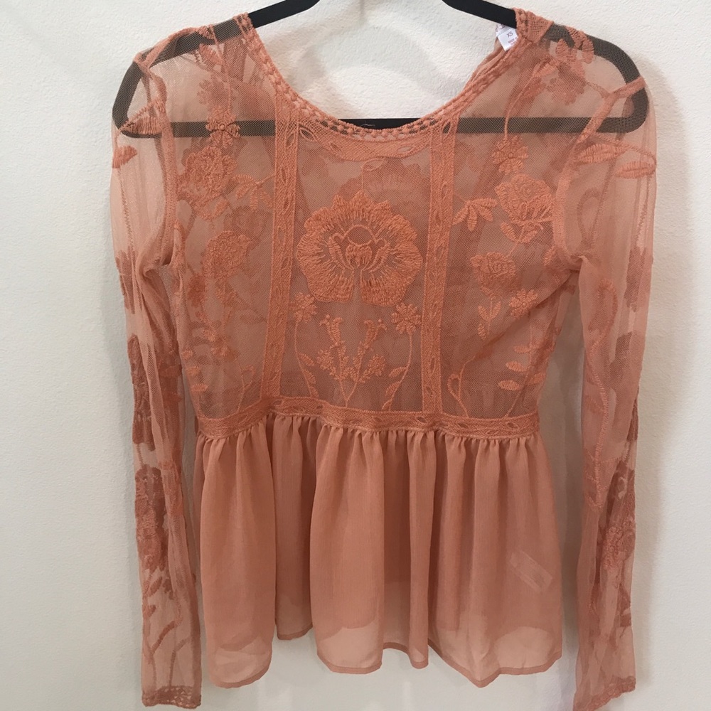 Lace pink top
